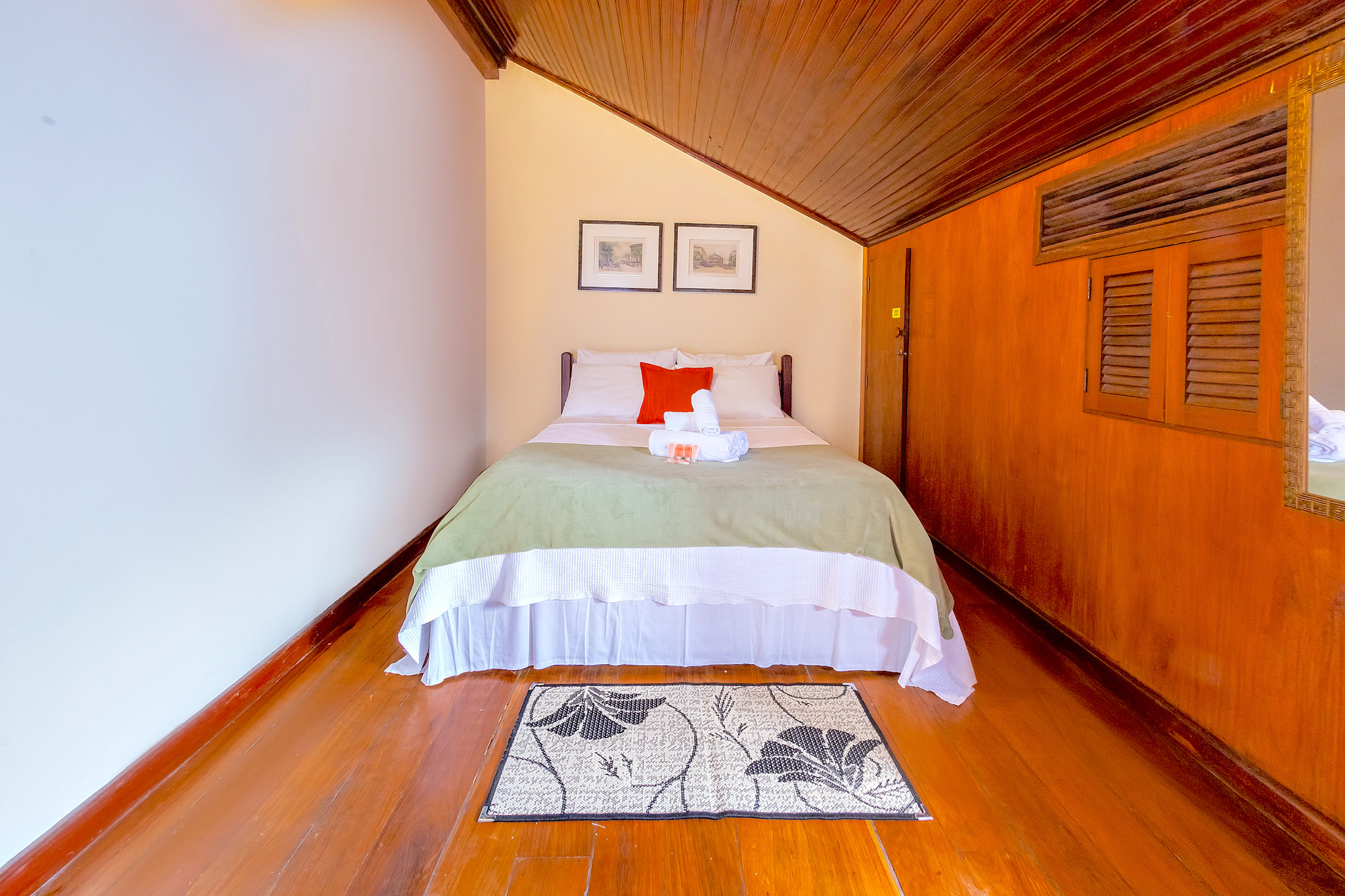 Velinn Reserva Santa Teresa Quarto Superior 7 (1).jpg